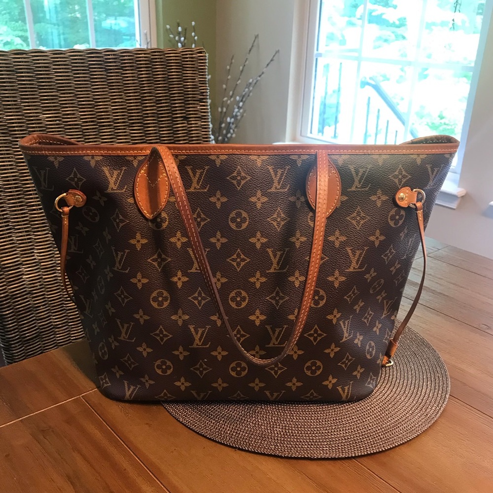 Louis Vuitton Neverfull MM Monogram